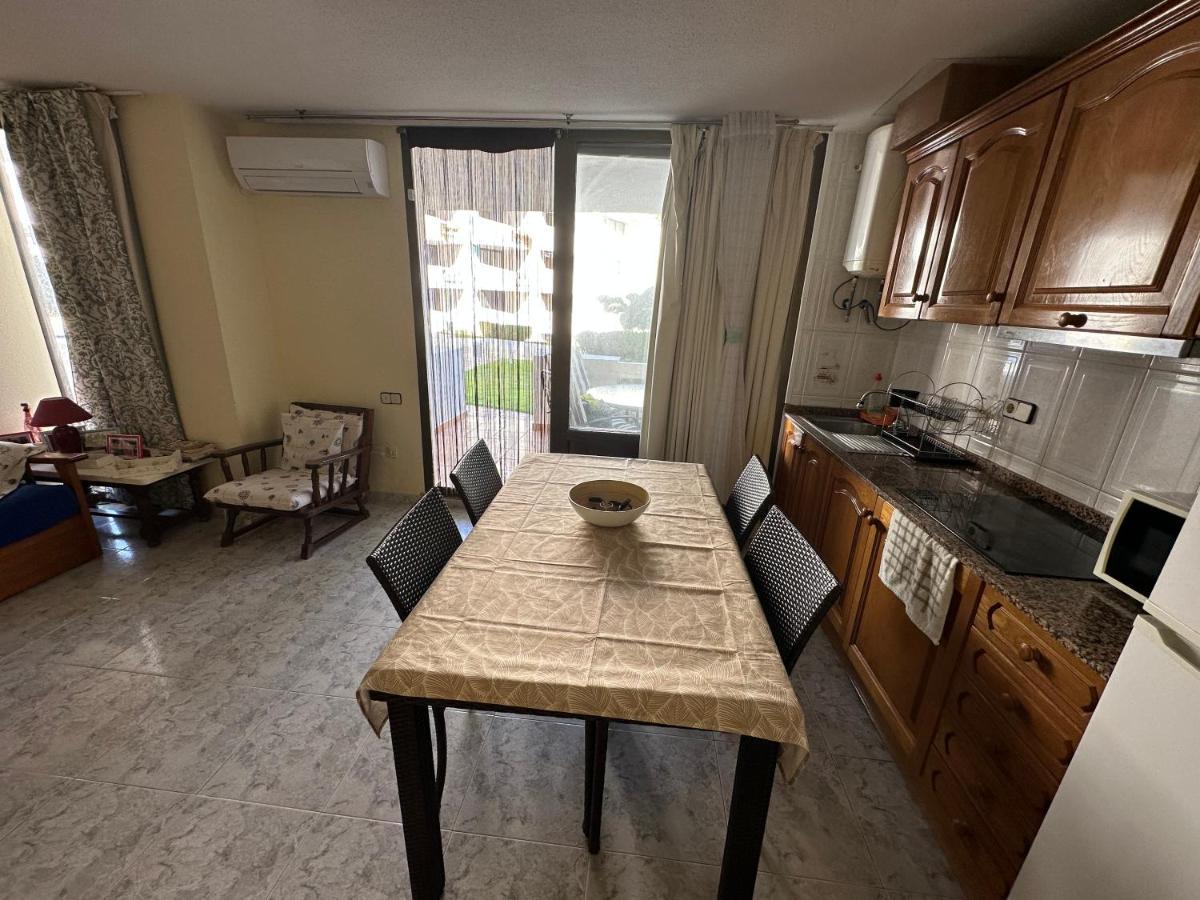 Apartmentos Eurohostal 1Linea De Playa Las Fuentes 阿尔考斯布里 外观 照片
